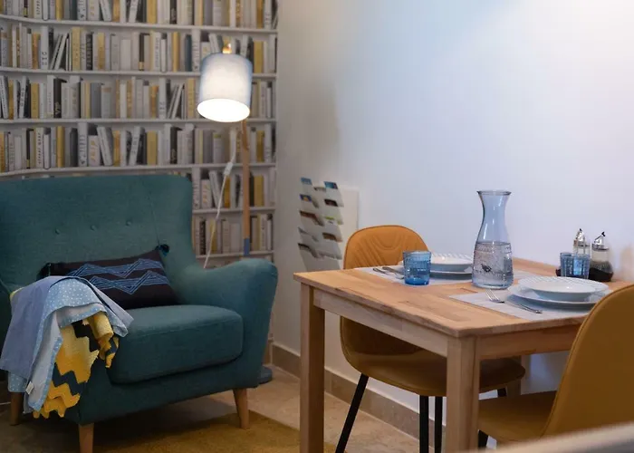 竞技场公寓 公寓 *